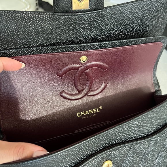 Chanel Medium Classic - Black and Gold - Picture 10 of 12